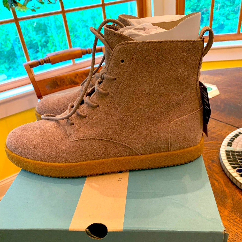 Tom’s Teton Men’s Boots NWT Size 11